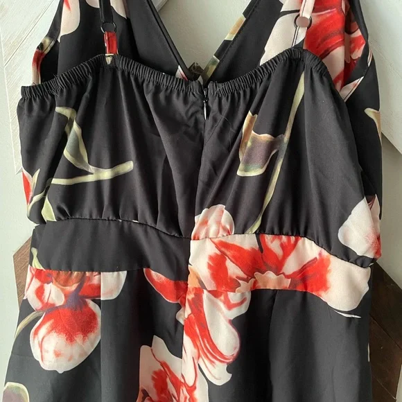 Amazon dress - Picture 2 of 2